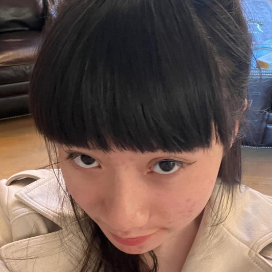 Emily C. (Researcher/Writer & Tutor)